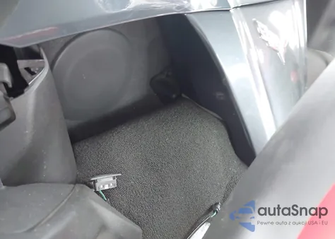 2014 Chevrolet Corvette Stingray Z51 z USA, uszkodzony, nr VIN 1G1YJ3D70E5113586